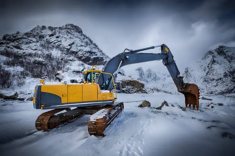 What are the benefits of winter construction?